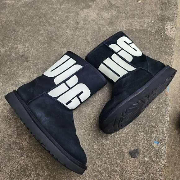 UGG BOOTS - Womens Shoes - SIZE 6 - Picture 7 of 9